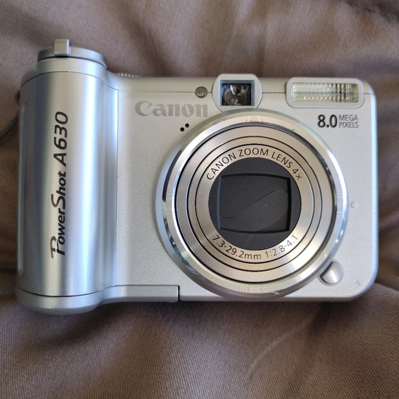Canon PowerShot A630 Silver Camera - Picture 1 of 16